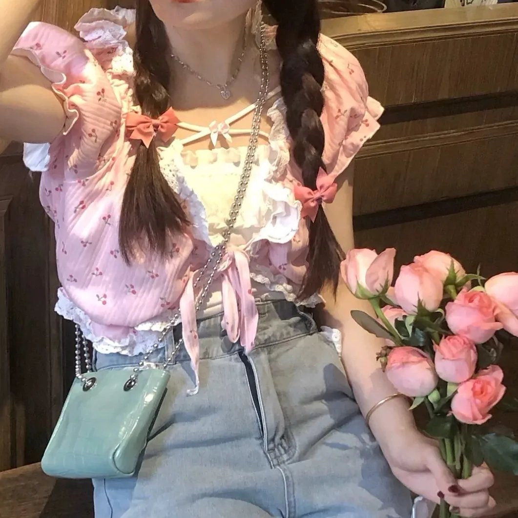 向天真的女生投降
